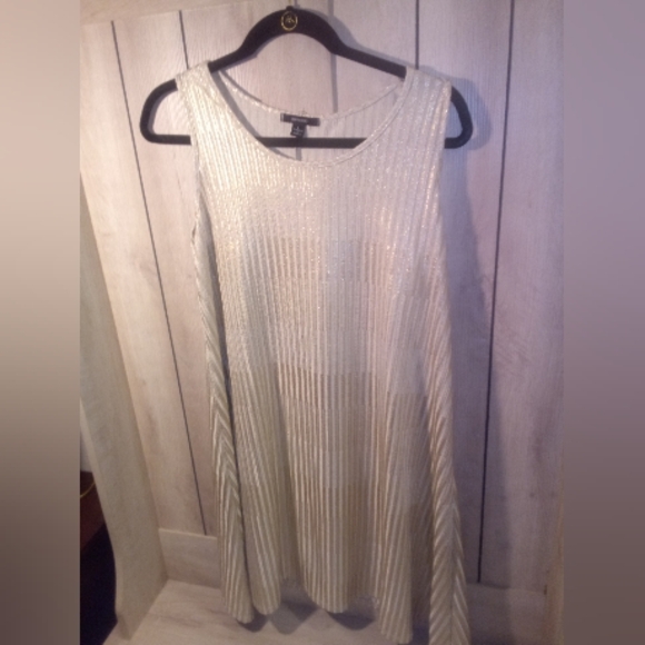 Shimmery Gold Metallic Sleeveless Swinger Style Flowy Dress LARGE - Picture 4 of 7